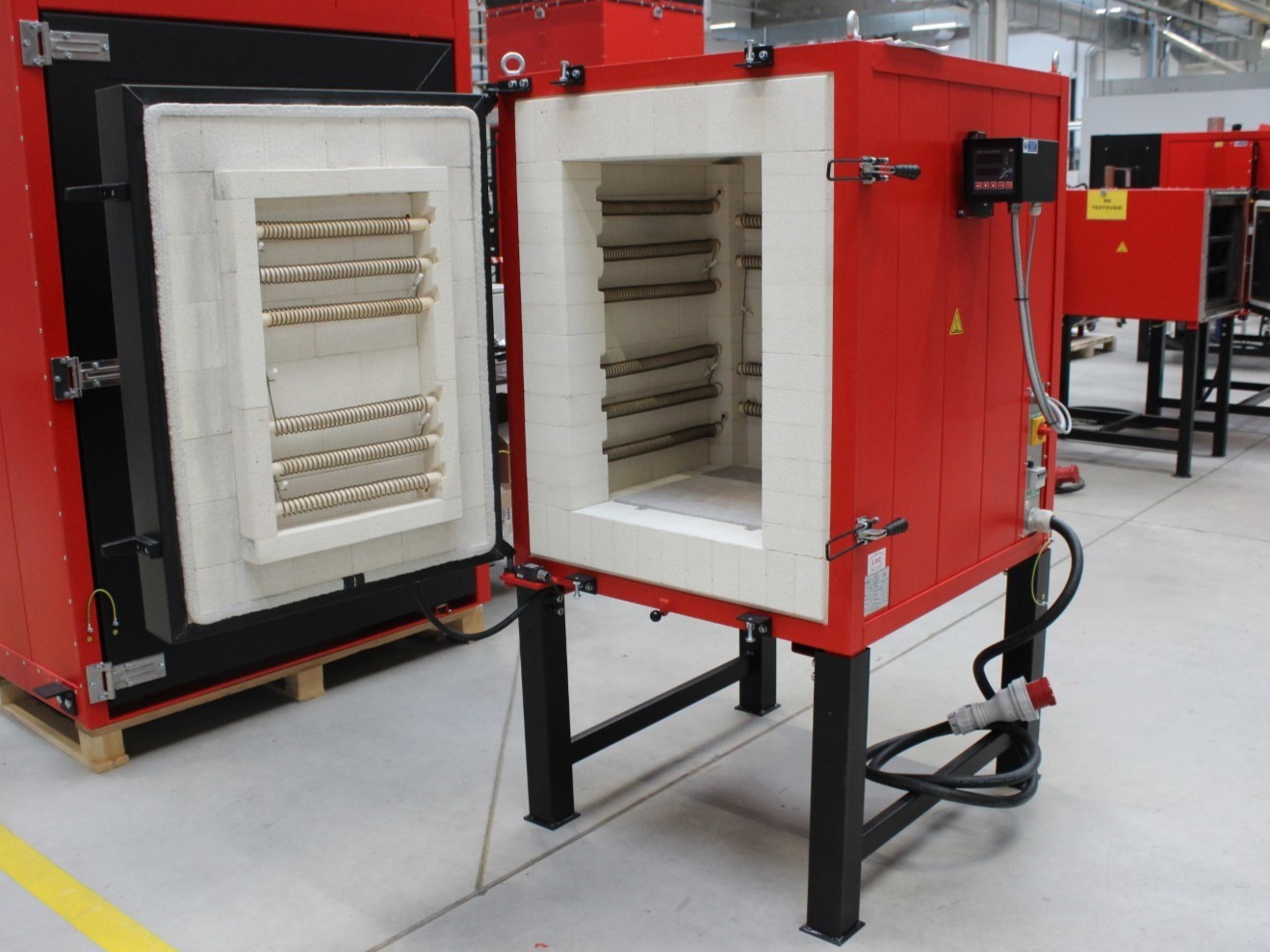 Open LAC K 200 front-loading ceramic kiln