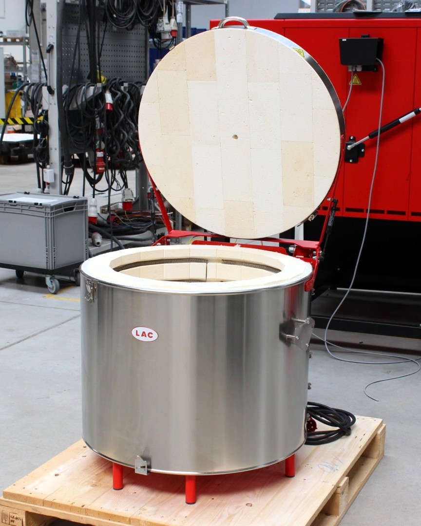 Open LAC M 100 ceramic kiln for clay and glaze firing