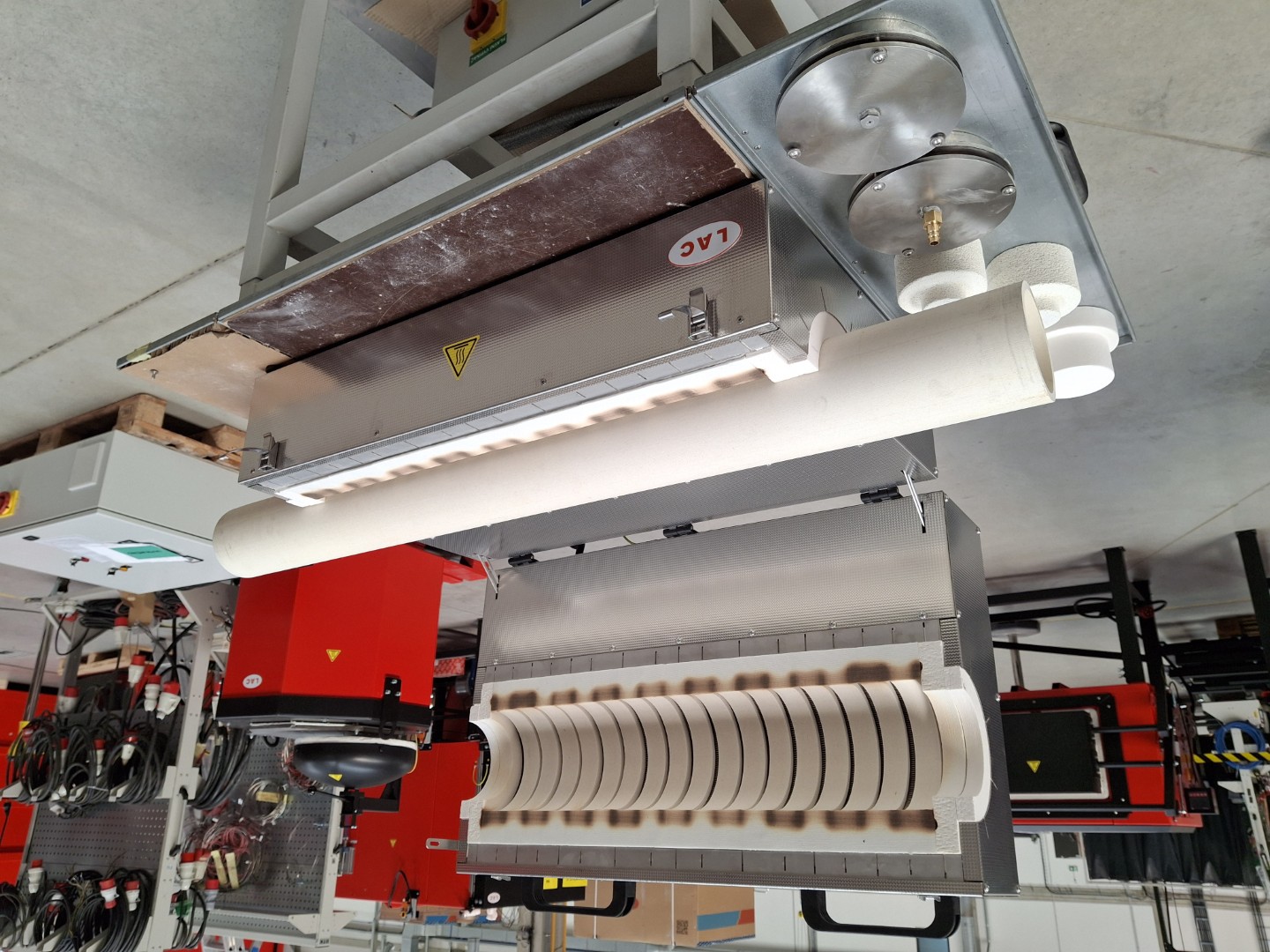 Open LAC LT tube furnace showing the ceramic working tube
