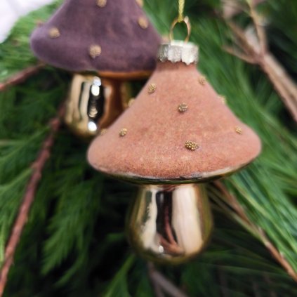 Zlatá ozdoba muchomůrka - sametový klobouček (různé odstíny)