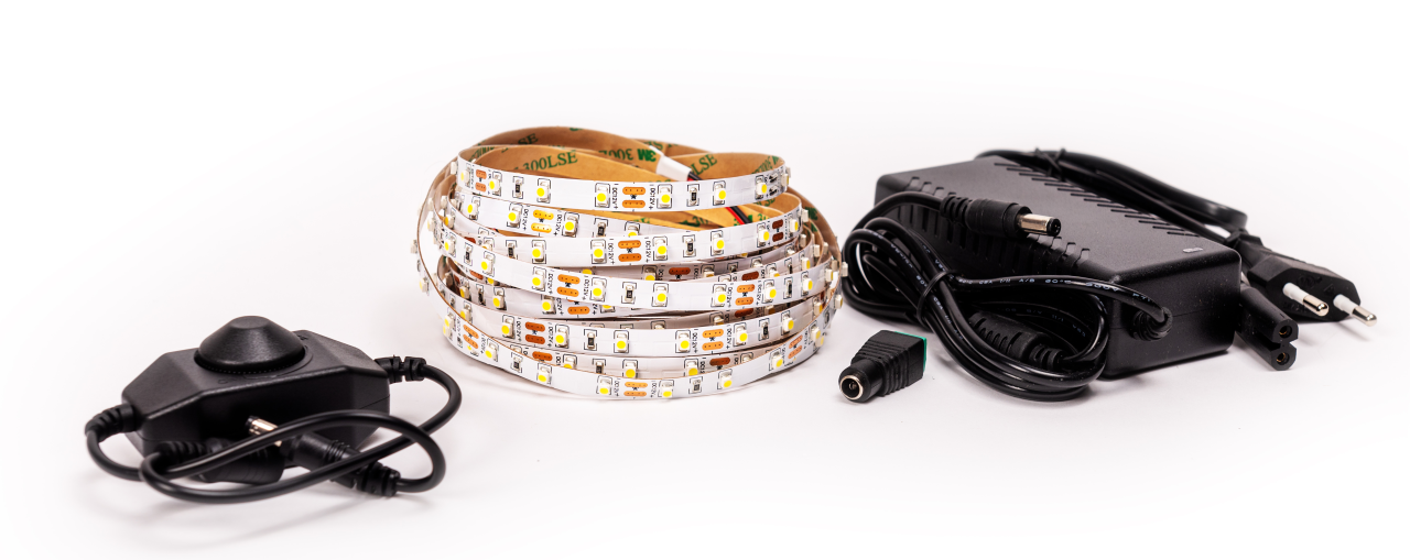 Levně LED Solution LED pásek 4,8W/m 12V bez krytí IP20 5 metrů + adaptér 36W + manuální stmívač Barva světla: Žlutá 071031_05306_06102