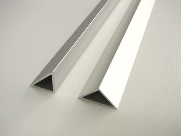 T-LED Hliníkový nástěnný profil pro LED pásky triangel Vyberte variantu a délku: Délka 1m 09507