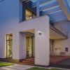 Černé fasádní solární LED svítidlo s pohybovým čidlem Geleen 4W IP44