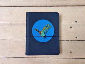 Vyšívaný kreativní deník KAREL A HYNEK v dárkovém balení - kačer