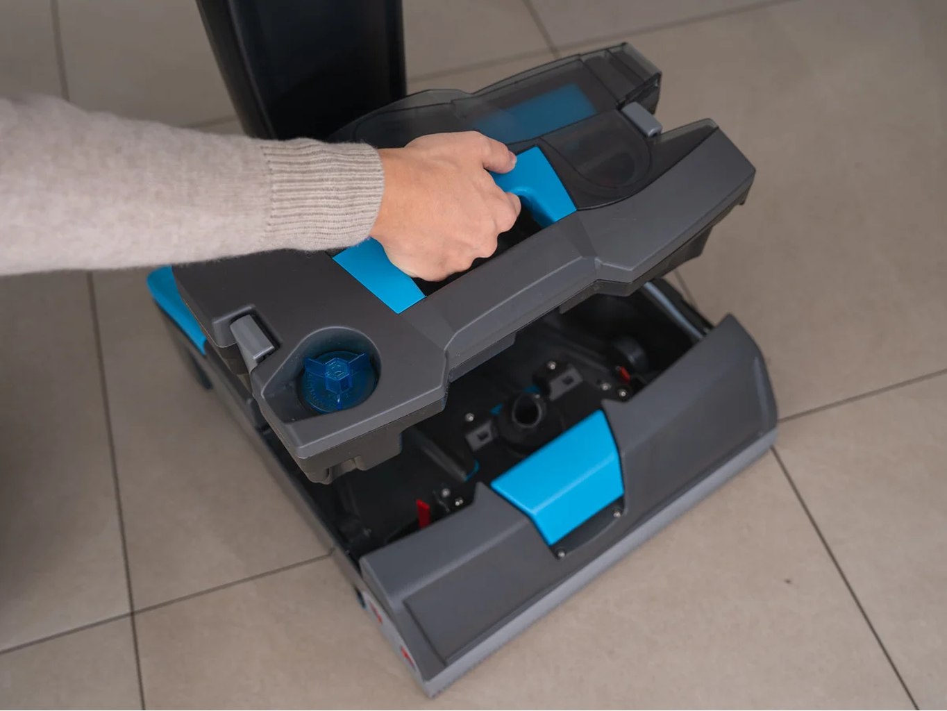 lindhaus-lw35-flexy-odnimatelna-sberna-nadrz