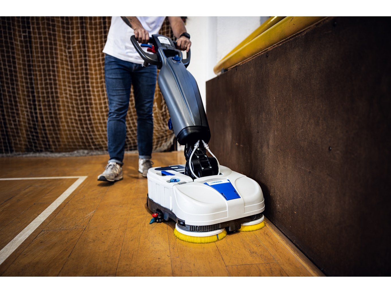 lindhaus-lw44-flexy-hybrid-myti-u-zdi-telocvicna