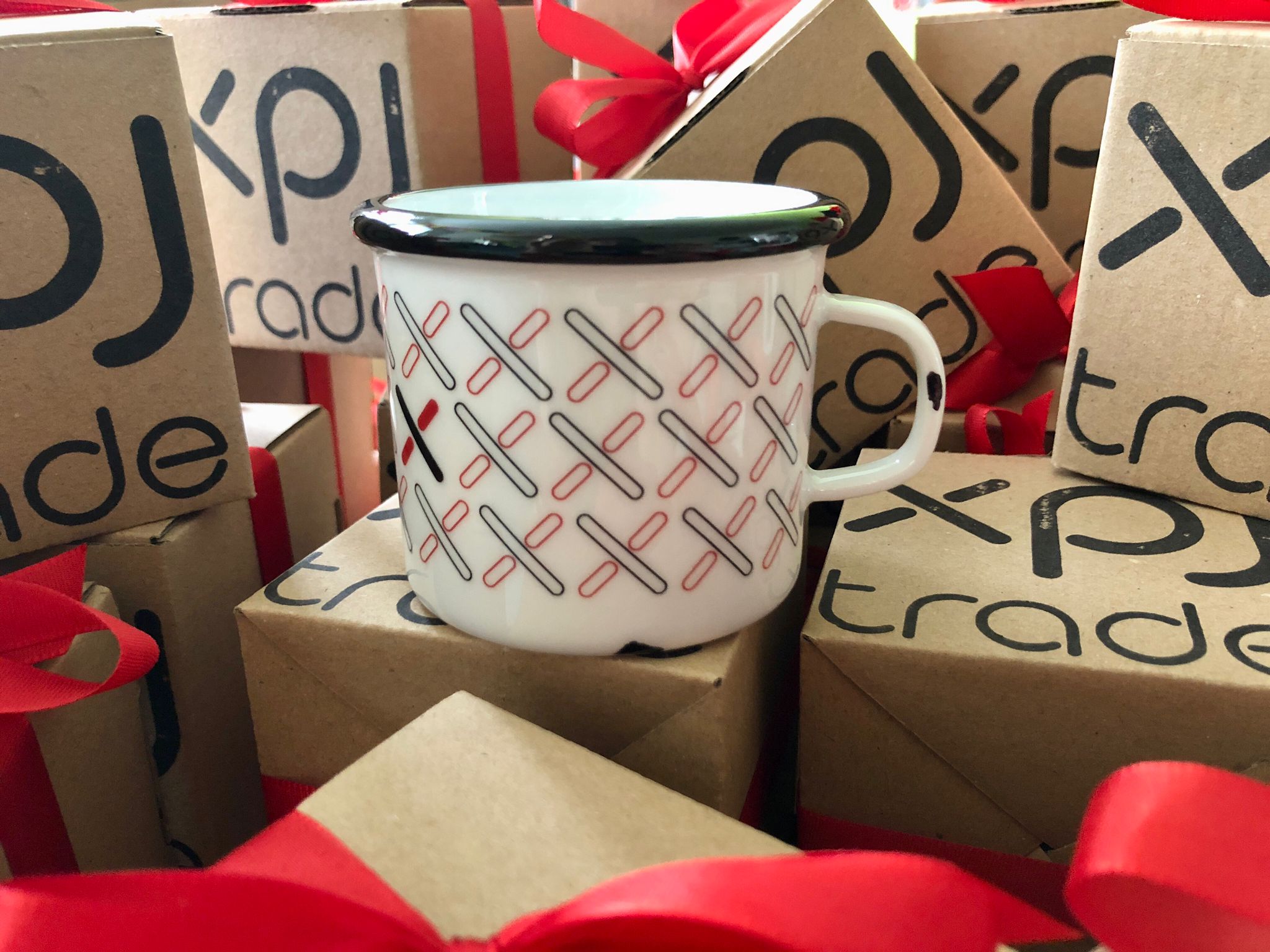 XPJ TRADE - zakázková výroba hrnečků