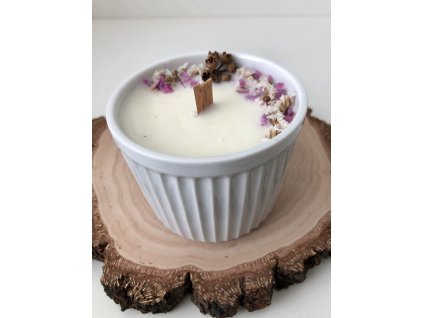 svíčka, sojová svíčka, originální svíčka, květinová svíčka, voňavý dárek, magnolie, pivoňka, designová svíčka, luckavo