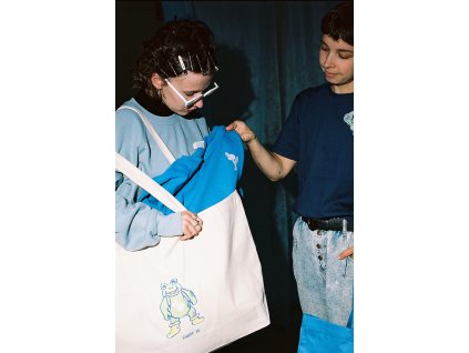 LUSTR festival 2025 merch mikina