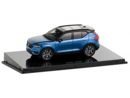 1795 1 volvo xc40 1 43 modre