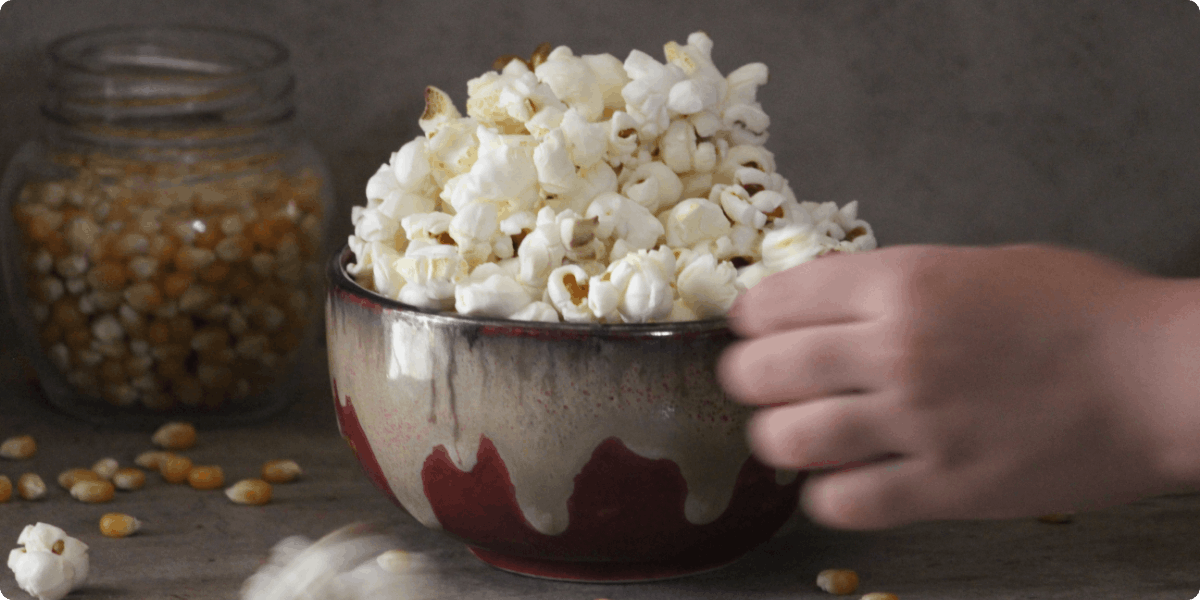 cerstve-pripraveny-domaci-popcorn-s-ghi