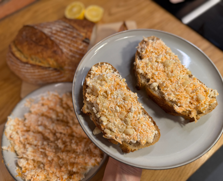 Netradičná mrkvová pomazánka s makadamovými orieškami