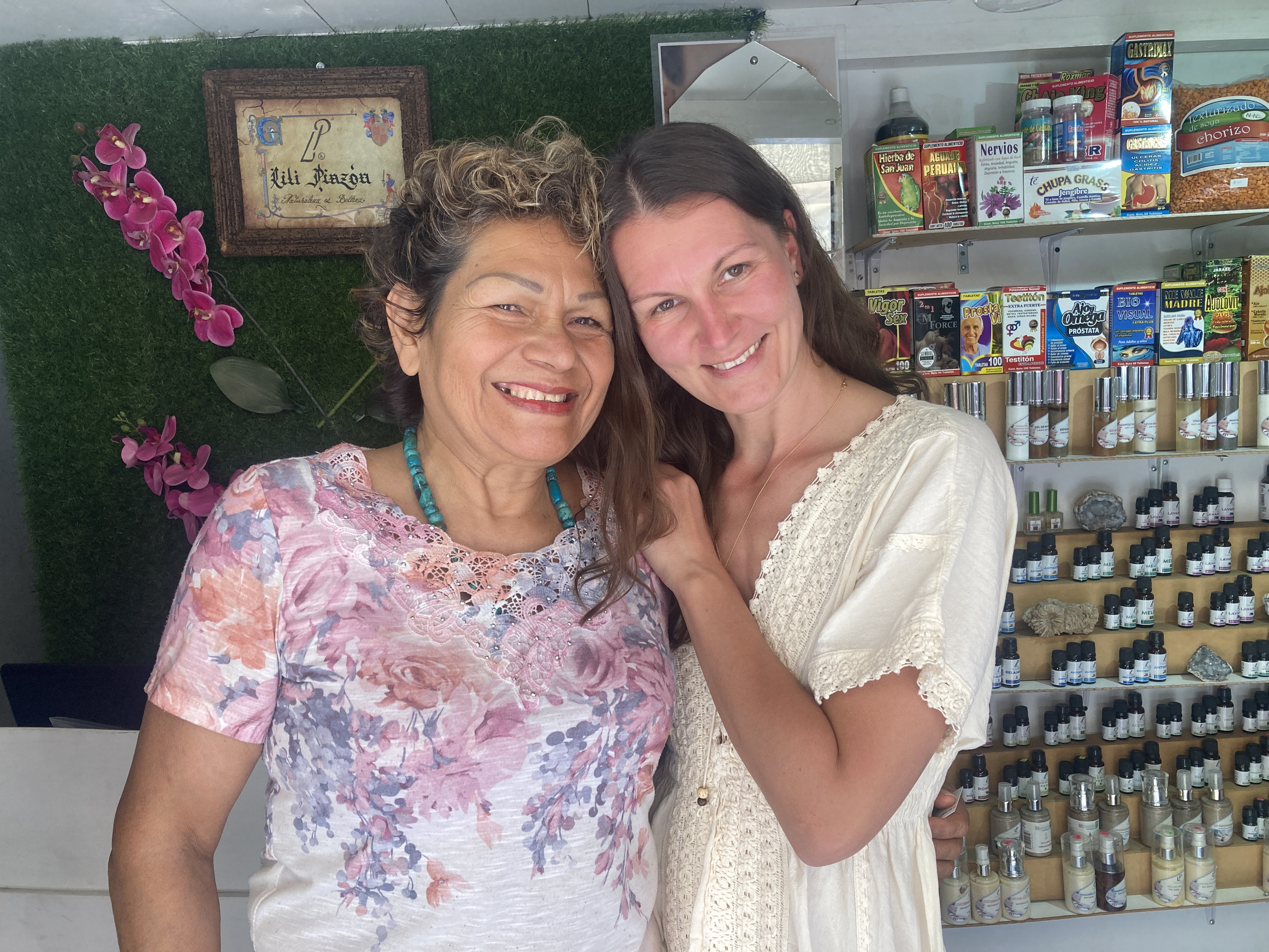 Manami-Marketa-a-Lili