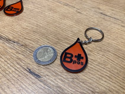 Kľúčenka s krvnou skupinou a NFC funkciou