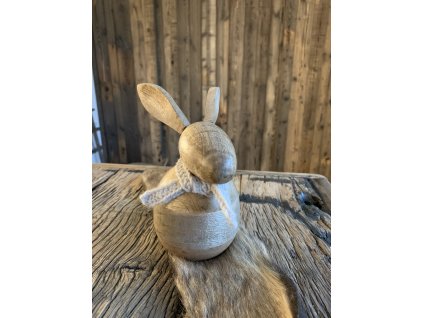Dřevěný zajíc z mangového dřeva (velký - 18 cm)