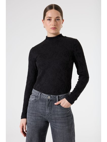 i50210 60 onmodel front 2000 d252c298