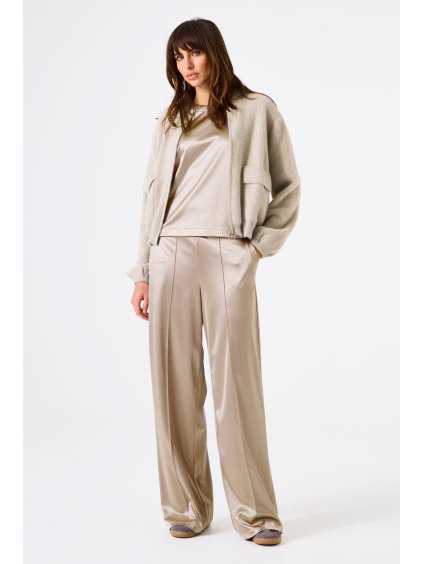 j50111 6238 onmodel total 2000 b4b87695