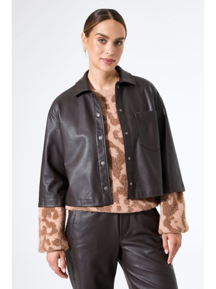 j50092 7356 onmodel front 2000 21f07d4d