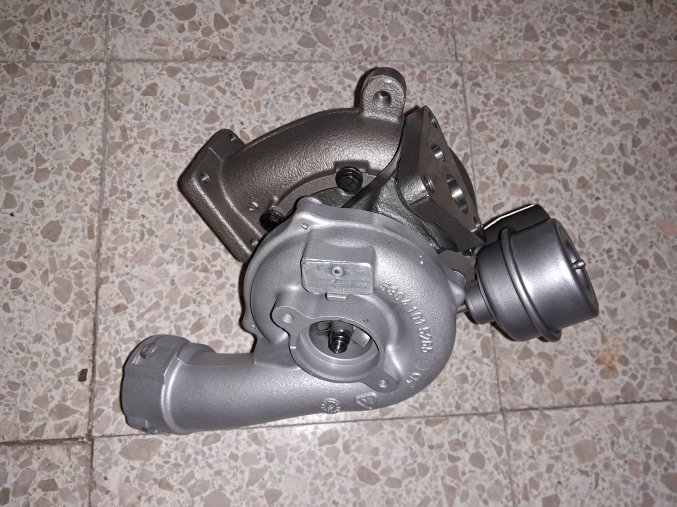 Turbo VW Transporter T5 2.5 TDI 96kW AXD