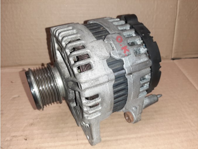 Alternátor Passat Caddy Crafter Superb Yeti TDI