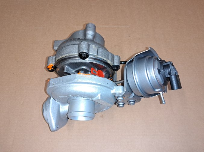 Turbo Audi A4 A5 Q6 Audi Q5 2.0 TDI