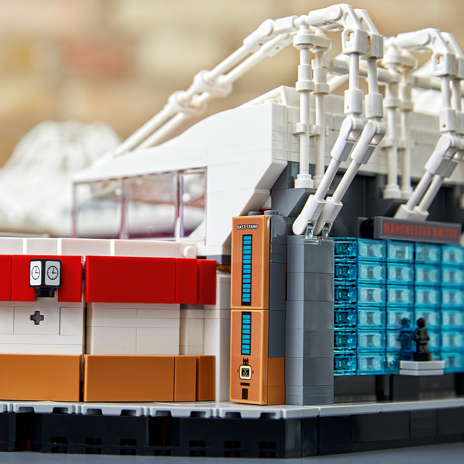 LEGO_10272_Feature2