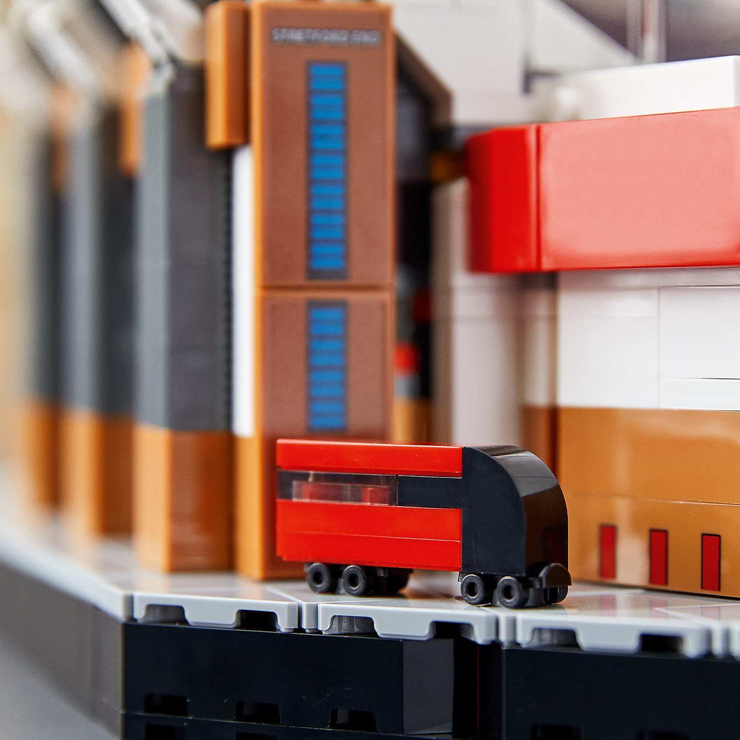 LEGO_10272_Feature6