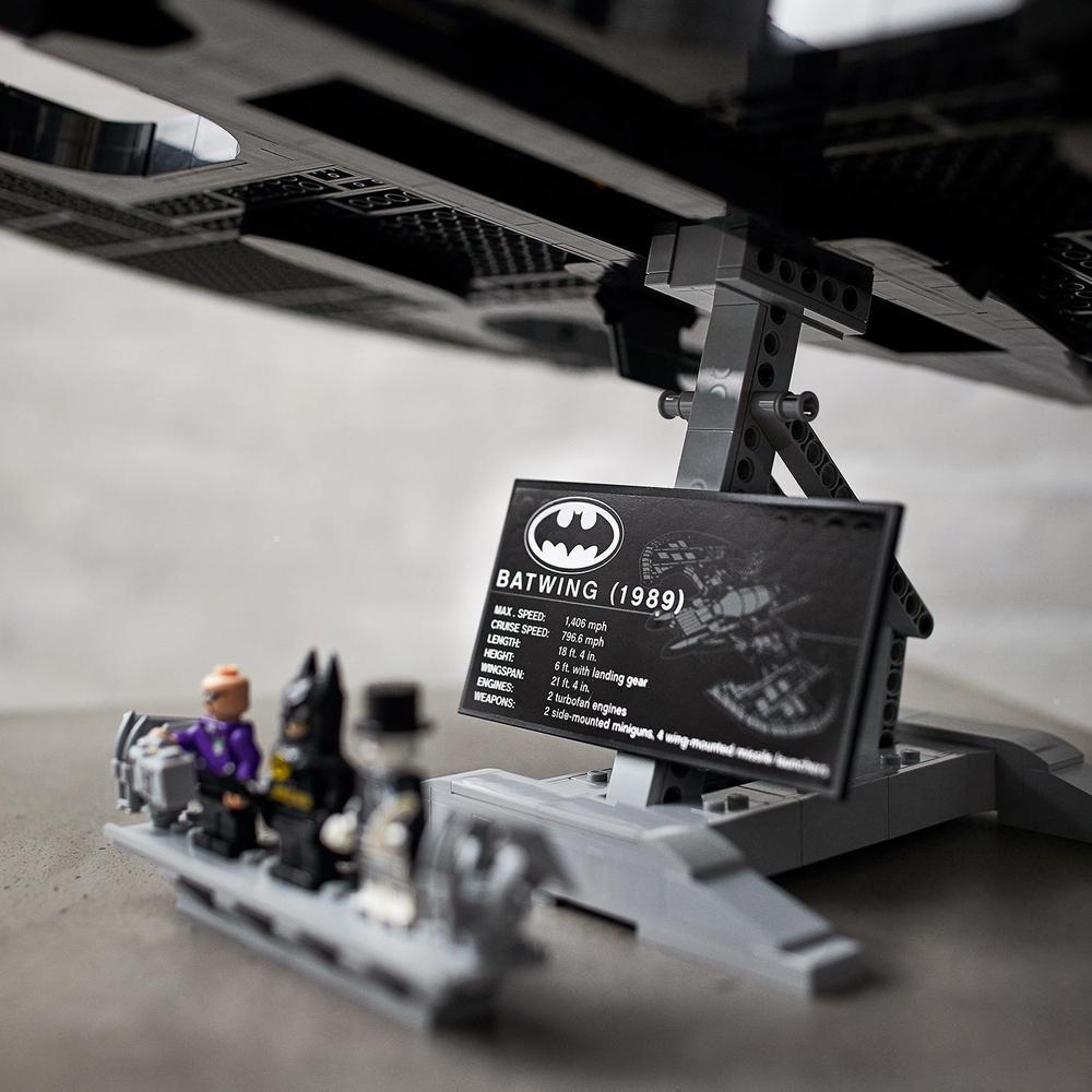 LEGO LEGO® DC Batman™ 76161 Batwing z roku 1989​ (obrázek 6)