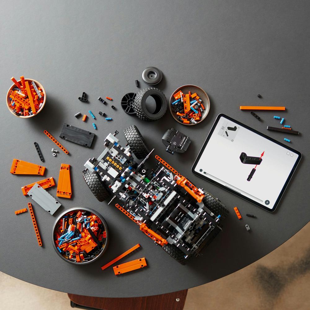 LEGO LEGO® Technic 42177 Mercedes-Benz G 500 PROFESSIONAL Line (obrázek 4)