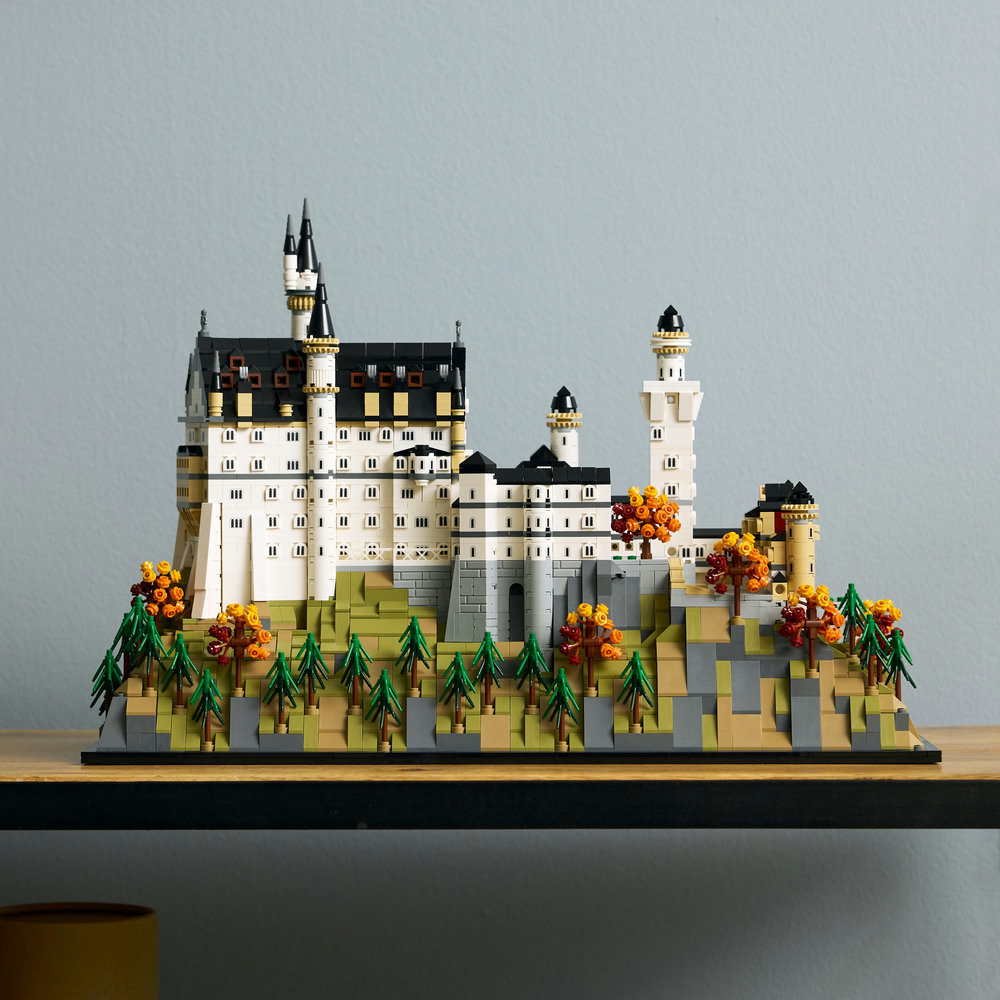 LEGO LEGO® Architecture 21063 Zámek Neuschwanstein (obrázek 8)