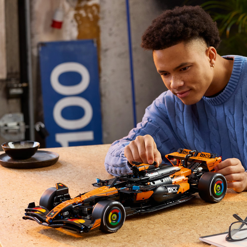 LEGO LEGO® Technic 42228 Auto McLaren MCL39 F1® (obrázek 4)