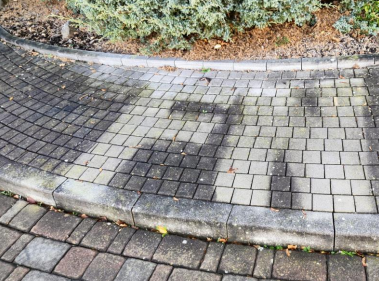 Ukázka povrchu ošetřeného transparentním nátěrem