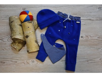 SET kalhoty, čepička, šátek modrý s barevnými bambulkami