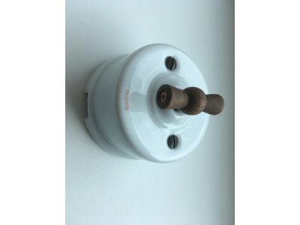 Porcelánový vypínač povrchový Garby bílý s old wood  kličkou  - výprodej