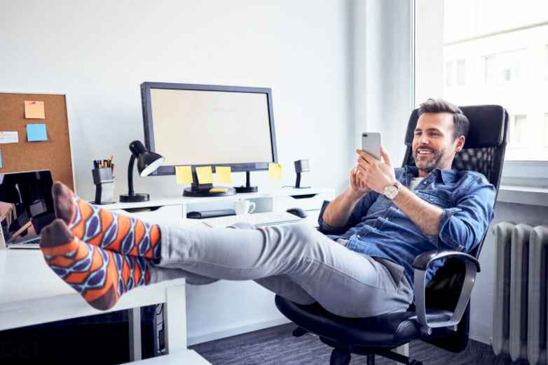 Jak se zorientovat v nabídce kancelářských židlí?