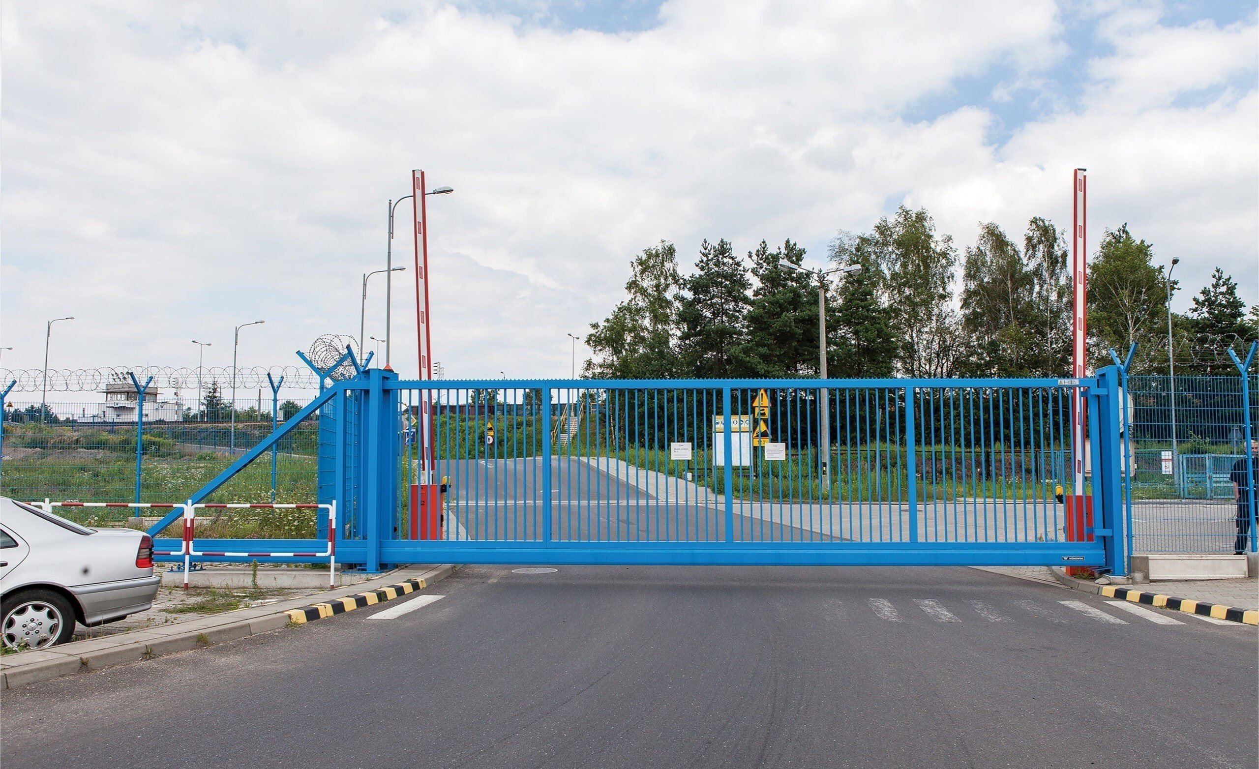 Průmyslové brány – realizace NOKOV