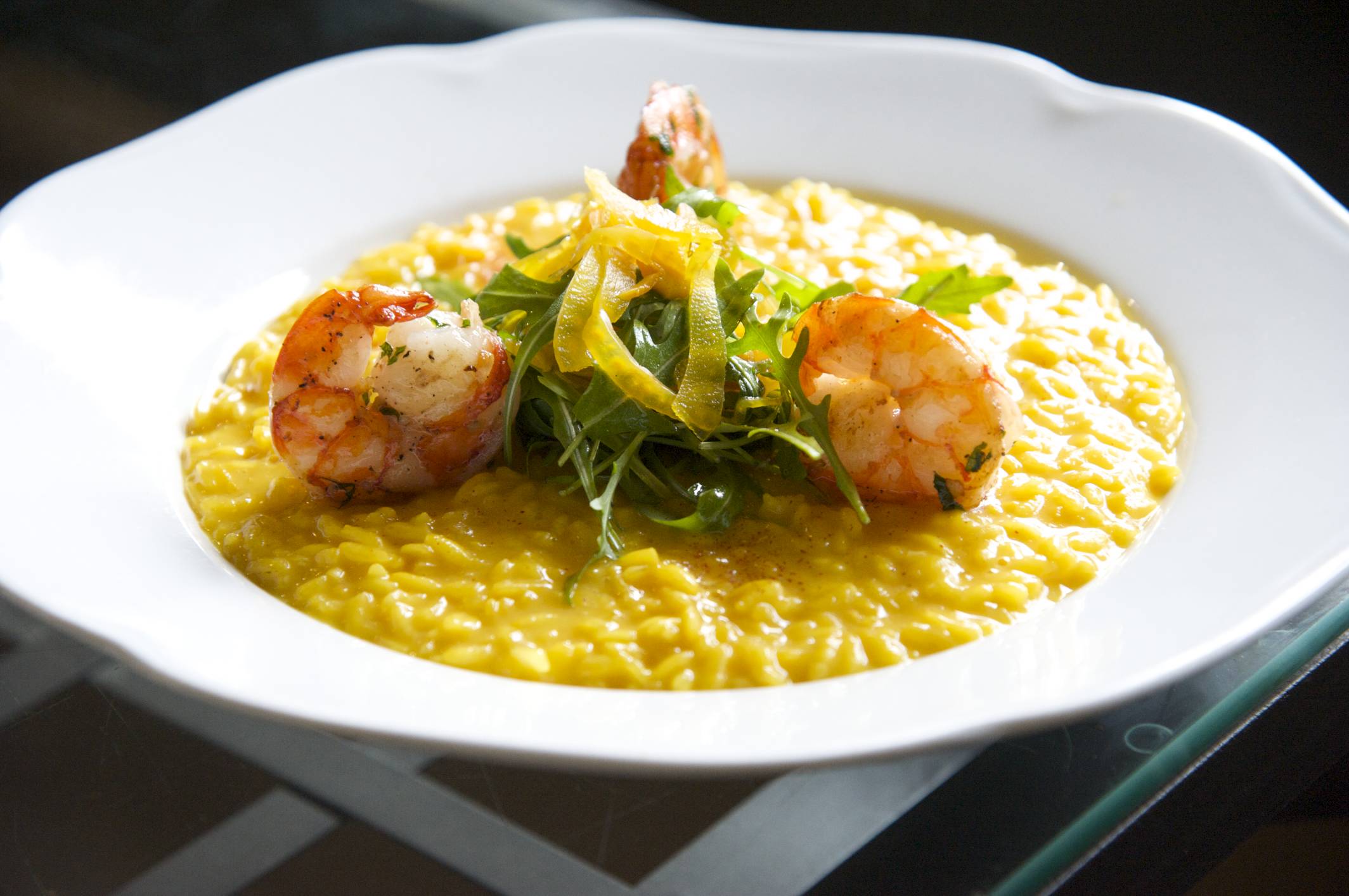 ŠAFRÁNOVÉ RIZOTO S KREVETAMI