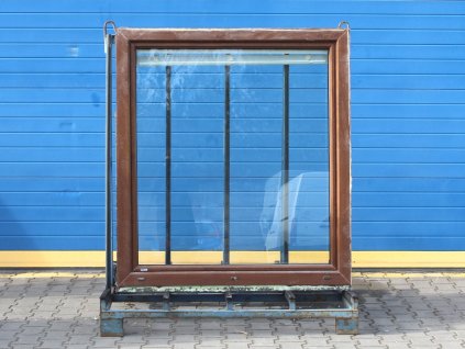 Plastové okno - 1330x1470 mm, OS, ořech/bílá  + příslušenství a montážní materiál zdarma