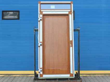 Hliníkové vchodové dveře - ALIPLAST Genesis 75, 1070x2325 mm, O levé dovnitř, zlatý dub/zlatý dub  + příslušenství a montážní materiál zdarma