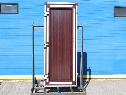 Hliníkové vchodové dveře - CORTIZO 70 Millennium Plus, 900x2000mm, O levé dovnitř, mahagon/mahagon + příslušenství a montážní materiál zdarma