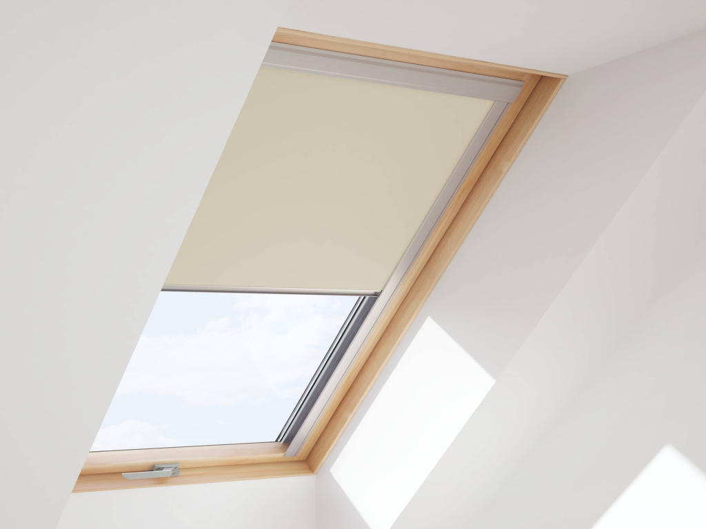 Zatemňovací roleta pro střešní okno - ROOFLITE/DAKEA DUA, C2A/C2A, 55x78 cm, béžová