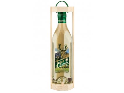 Jager Borovička v dreve