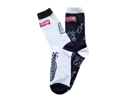 ponozky cierno biele Koniferum