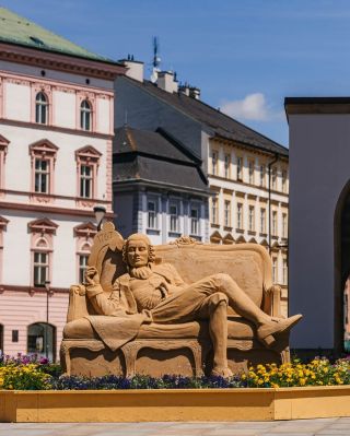 Písková socha připomínající 270. výročí narození W. A. Mozarta je již pátou pískovou sochou v pořadí, která zdobí roh...