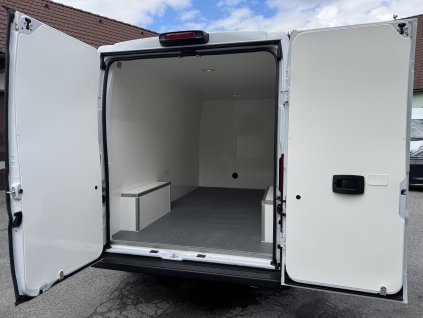 Izotermická vestavba (vytápěná) do Toyota Proace Max