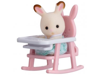 Sylvanian Families 5197 - Baby příslušenství  králík v dětské židličce