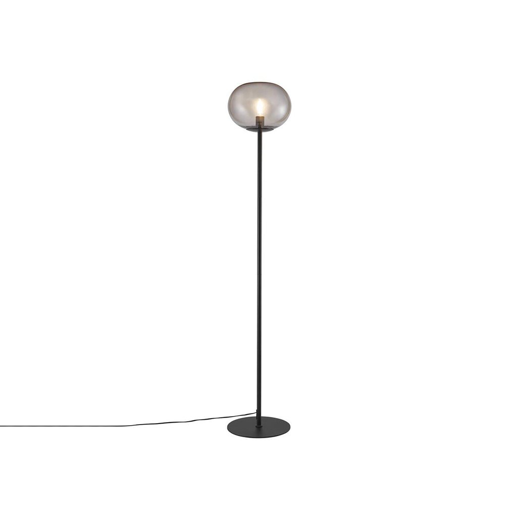 designová stojací lampa
