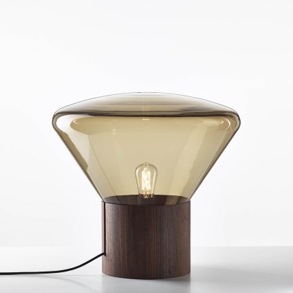lampa ze dřeva a skla
