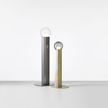 designová podlahová lampa