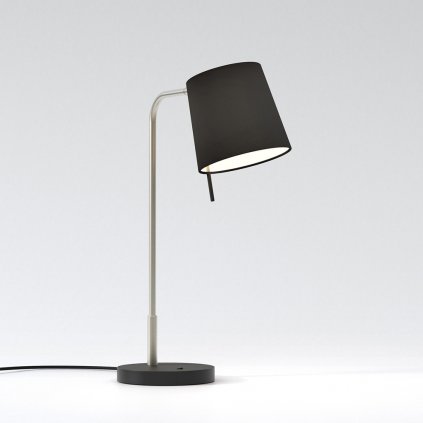 konzervativní stolní lampa